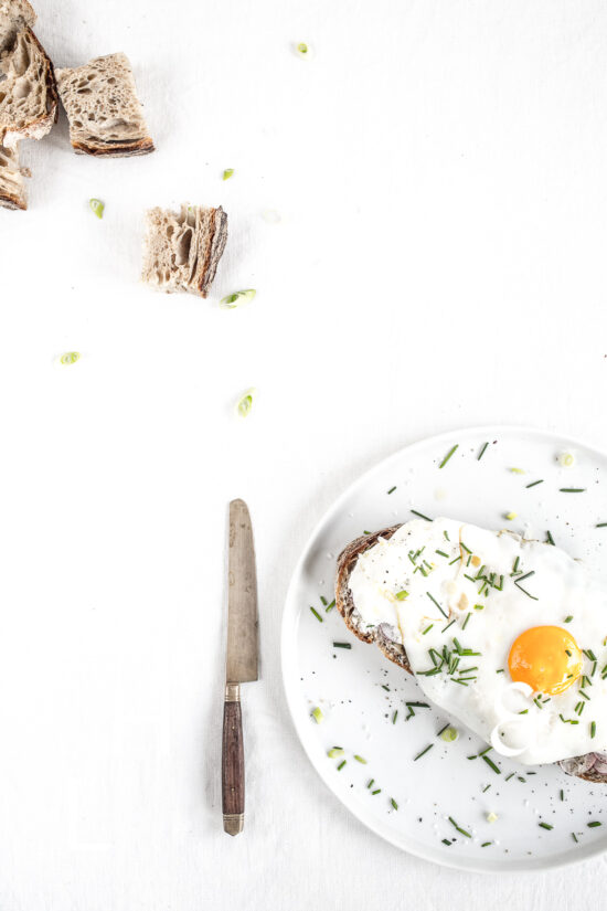 Stulle-Sandwich-Spiegelei-Sunnysideup-Foodphotography-UtaGleiser-Photography-Culinary-Stories-Storytelling-054