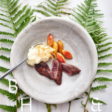 rehleber-388-11-2016-neon-fotografie Food photography of venison liver cooked by Michelin star chef Harald Rüssel