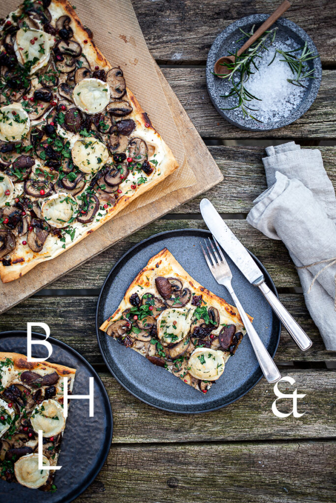 Tarte Flambée with mushrooms and goat cheese Black Honey & Lime